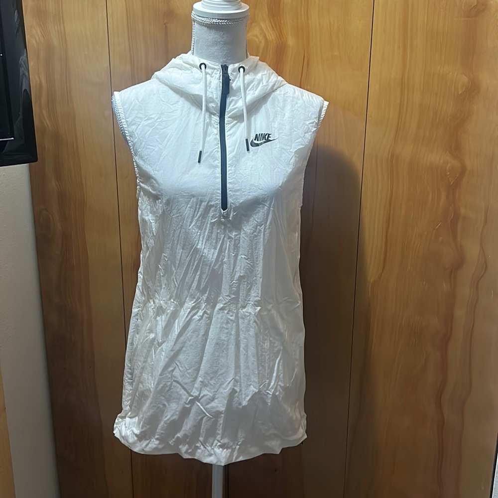 Nike White Sportswear Tech Hypermesh Vest S